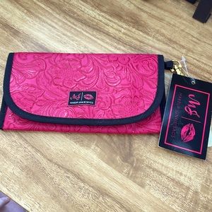 Make up junkie Sunglasses or Eyeglass case